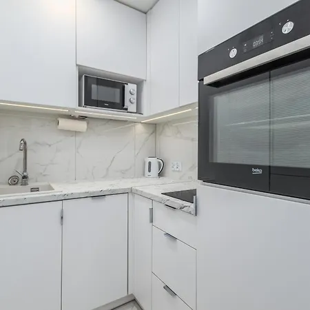 Aleja Jana Pawla Ii 20 B By Homeprime * Varsavia