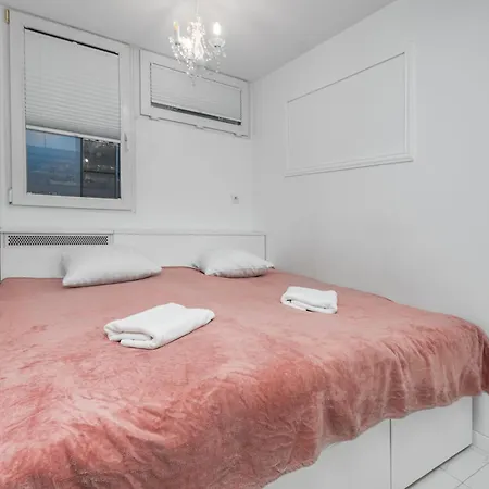 Aleja Jana Pawła Ii 20 B By Homeprime Apartament